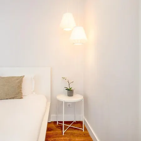 Lägenhet Guestready - Lemon House With Private Garden *